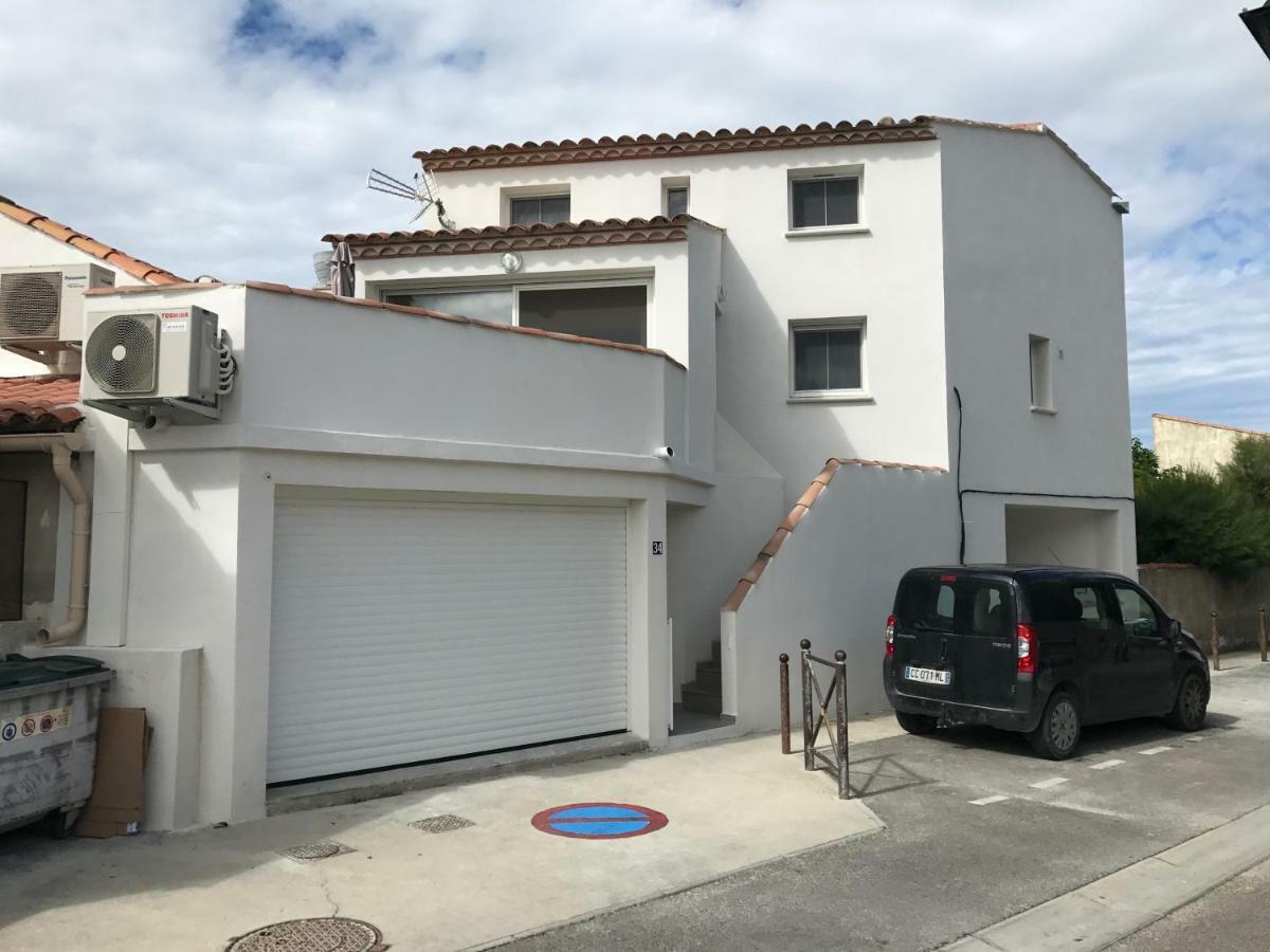 Appartement En Bord De Mer Saintes-Maries-de-la-Mer Exterior photo